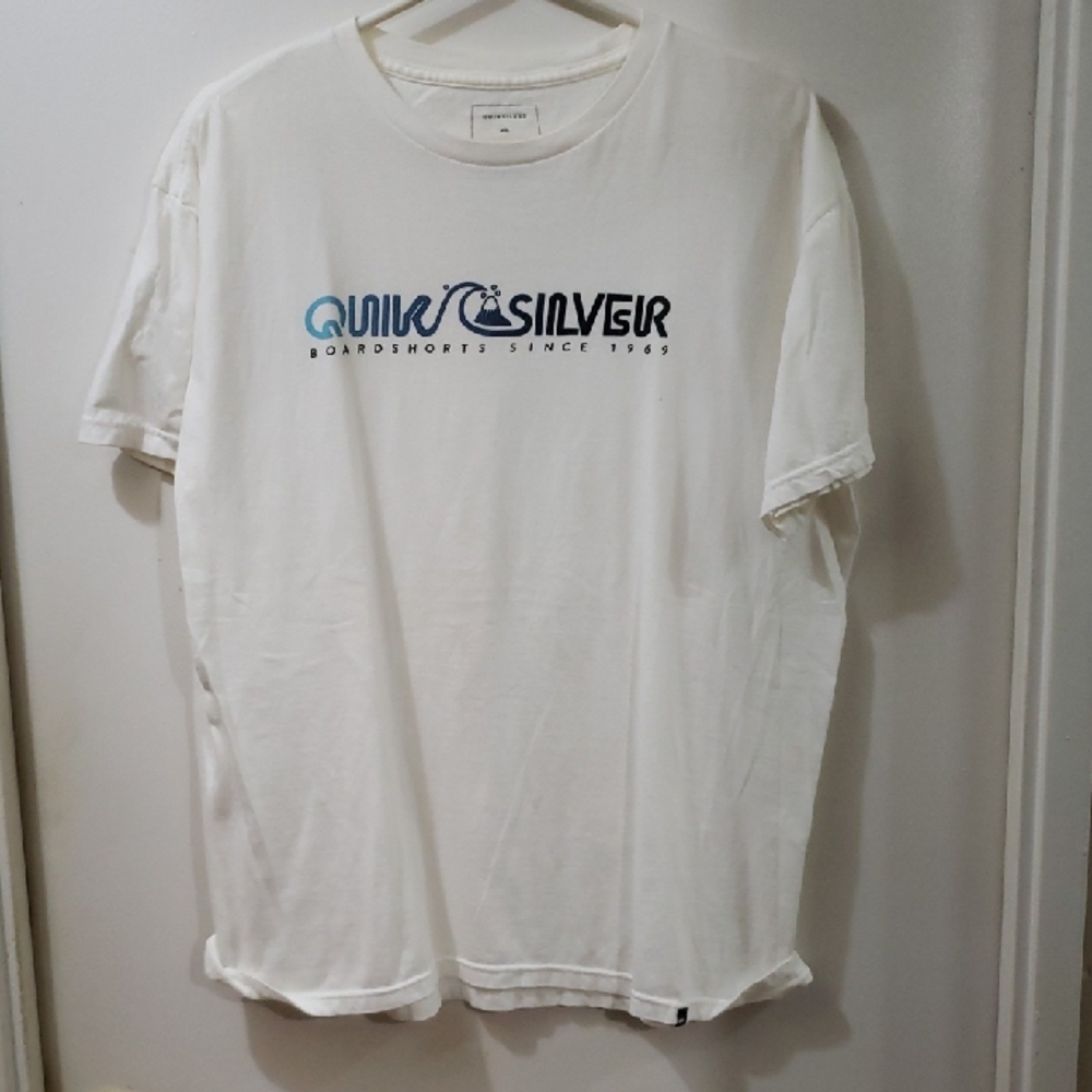 Quiksilver White Short Sleeve Tee Casual Comfort